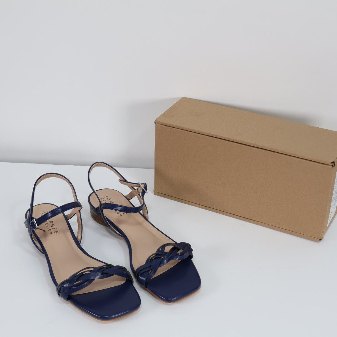 JOURNEE COLLECTION Women's Verity Flat Sandals
