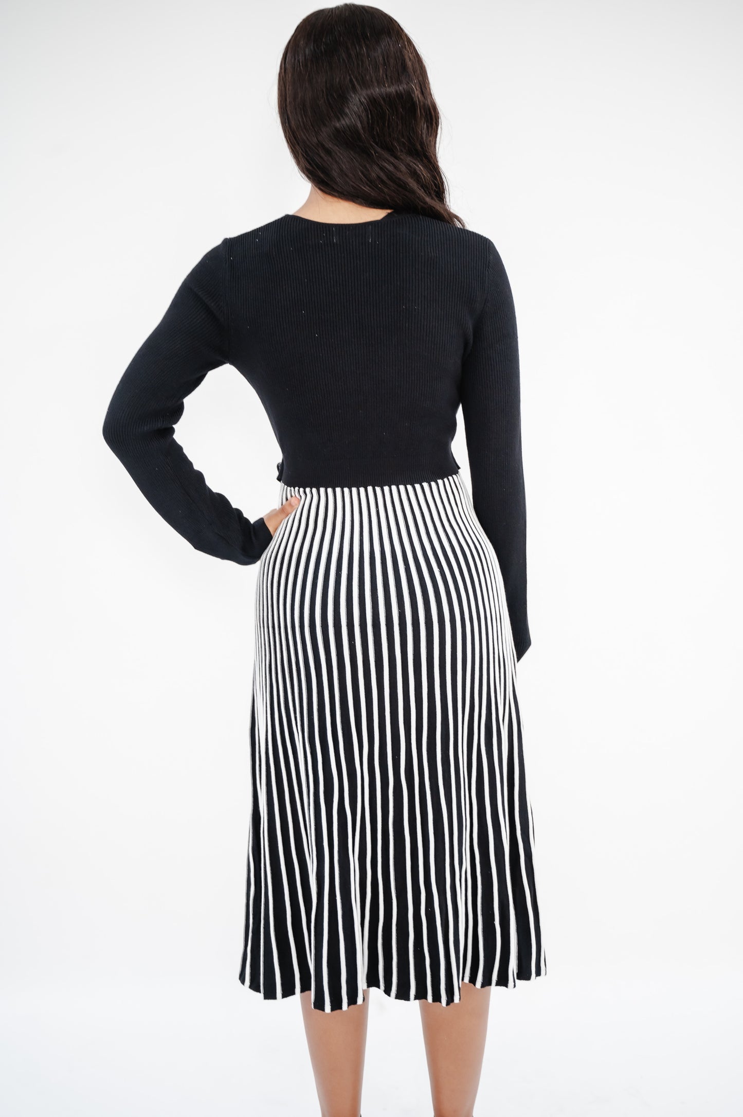 Signature By Robbie Bee Womens Surplice Tea Sweaterdress