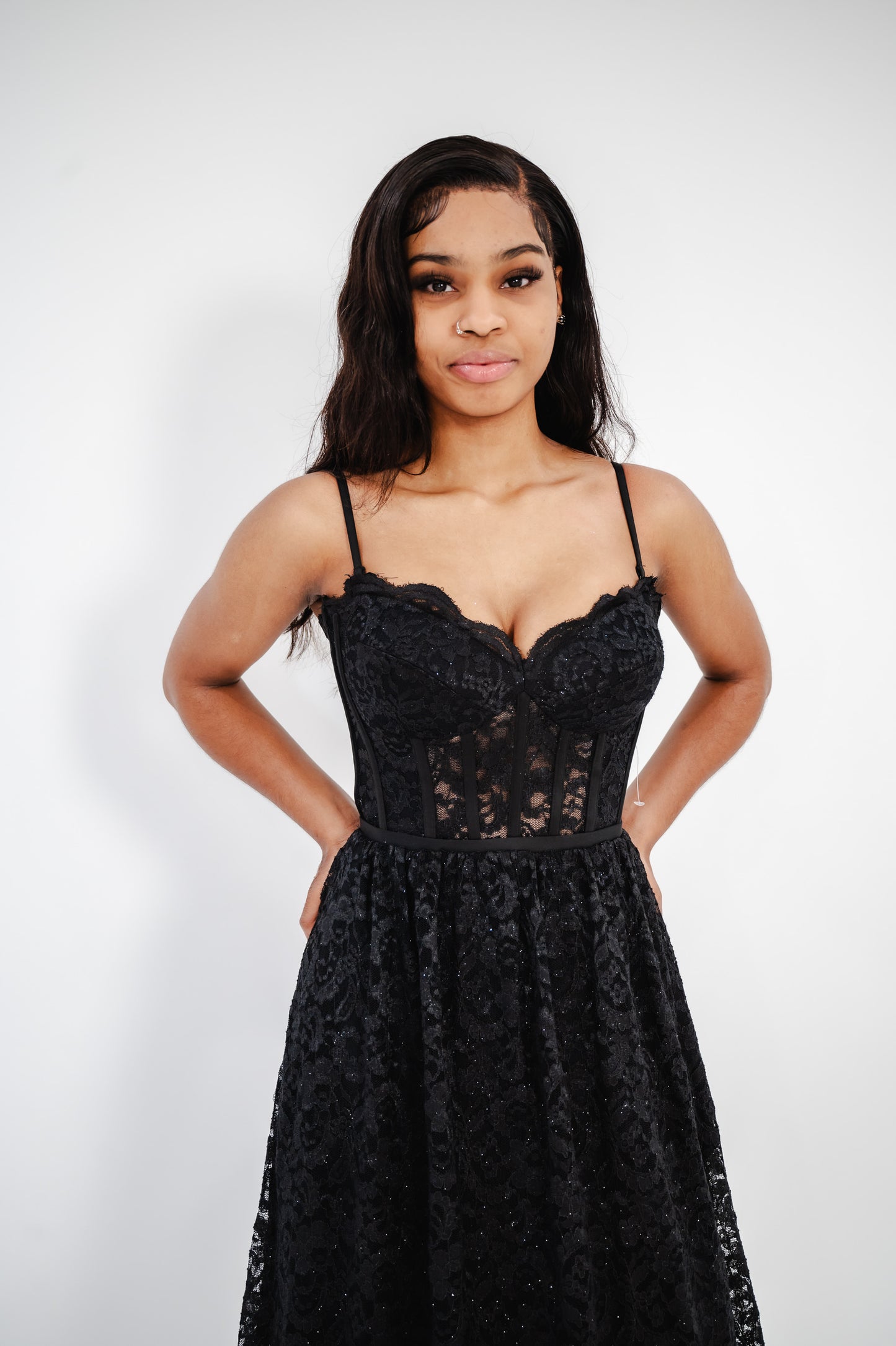 MORGAN & COMPANY Juniors' Strapless Glitter Lace Gown
