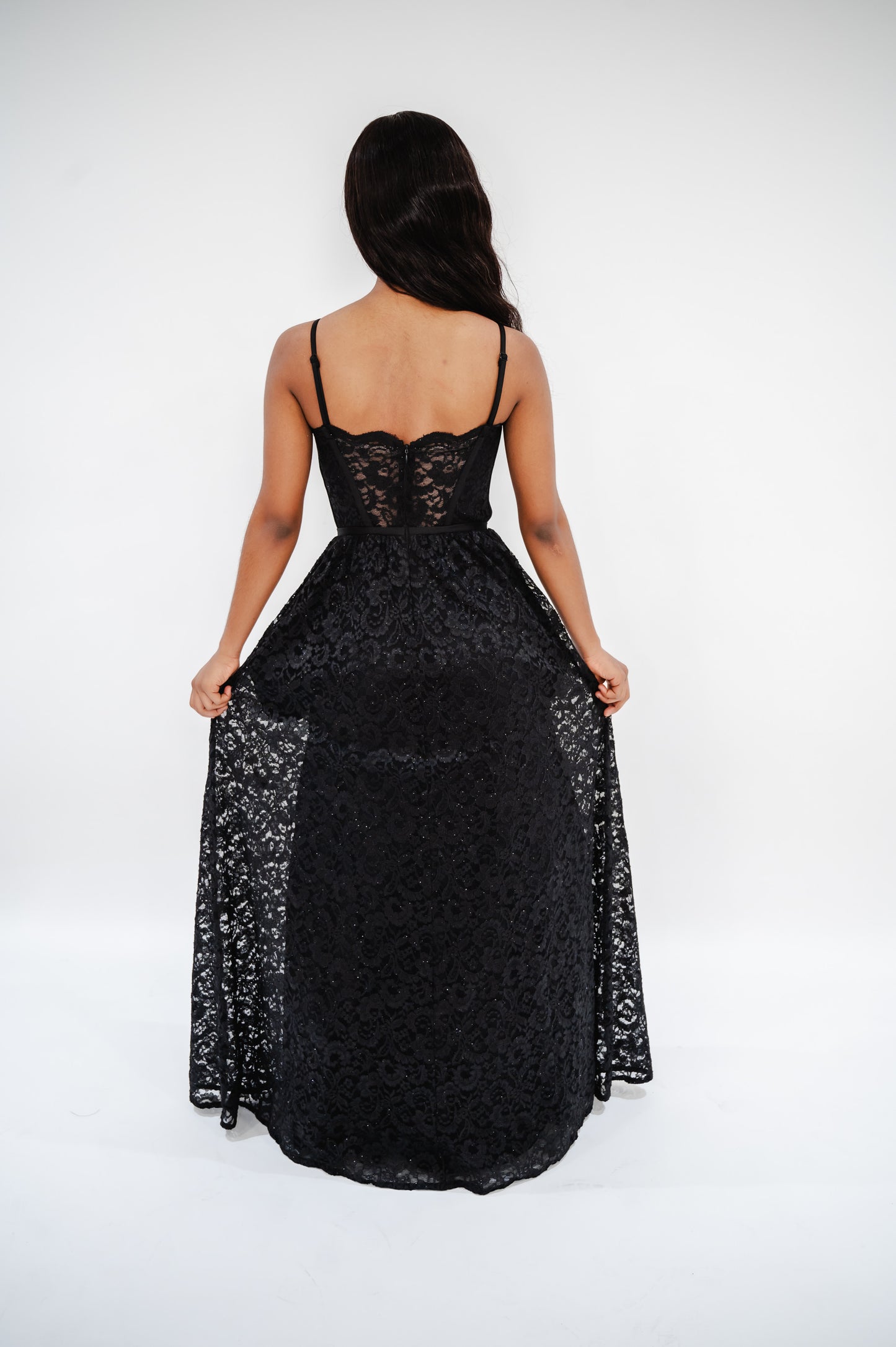 MORGAN & COMPANY Juniors' Strapless Glitter Lace Gown